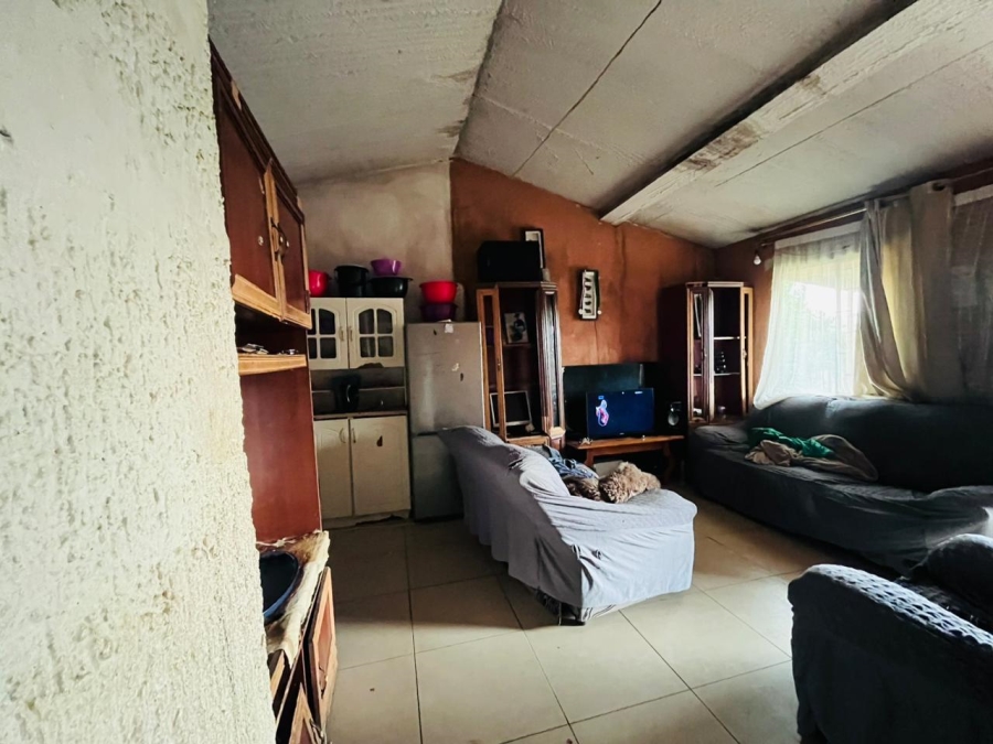 2 Bedroom Property for Sale in Bloemside 2 Free State